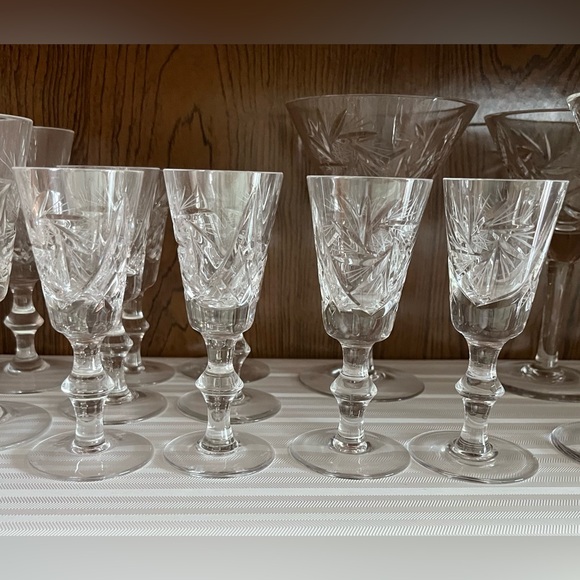 Pinwheel Crystal - Picture 4 of 4